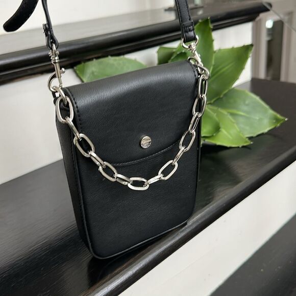Madden Girl vegan leather crossbody shoulder purse - Picture 2 of 8